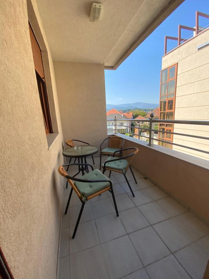 Apartman Bozur Vrnjačka Banja エクステリア 写真